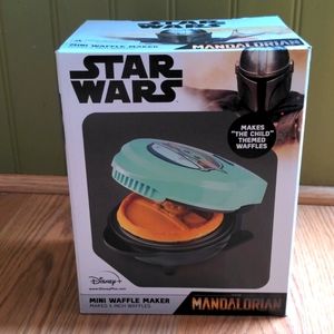 Star Wars Mandalorian "The Child" Mini Waffle Maker